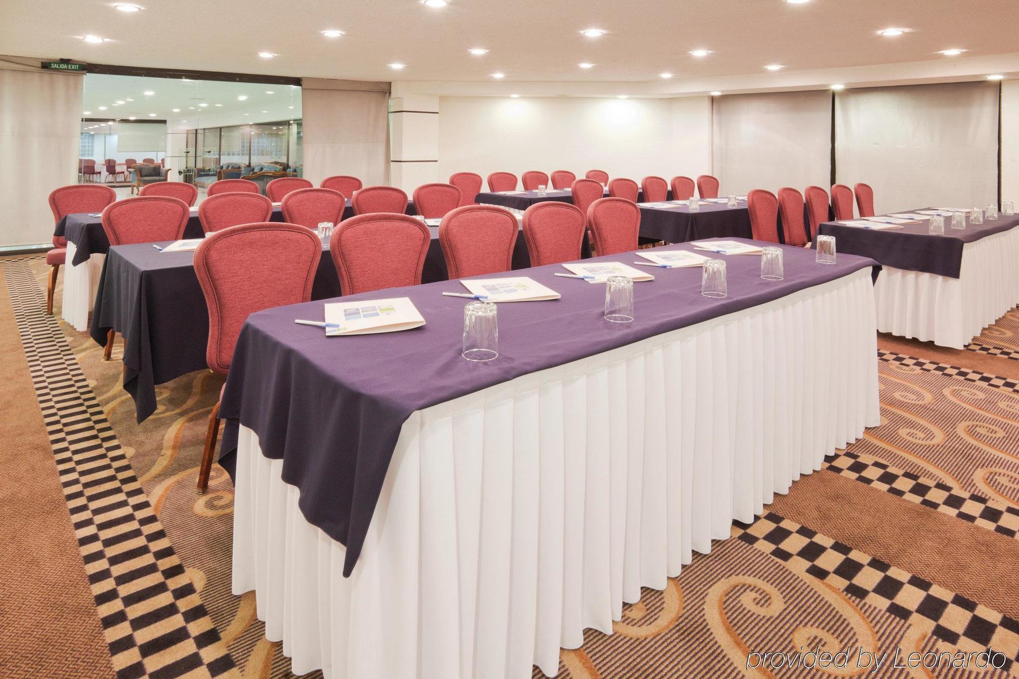 Holiday Inn Express Toluca By Ihg Exterior foto